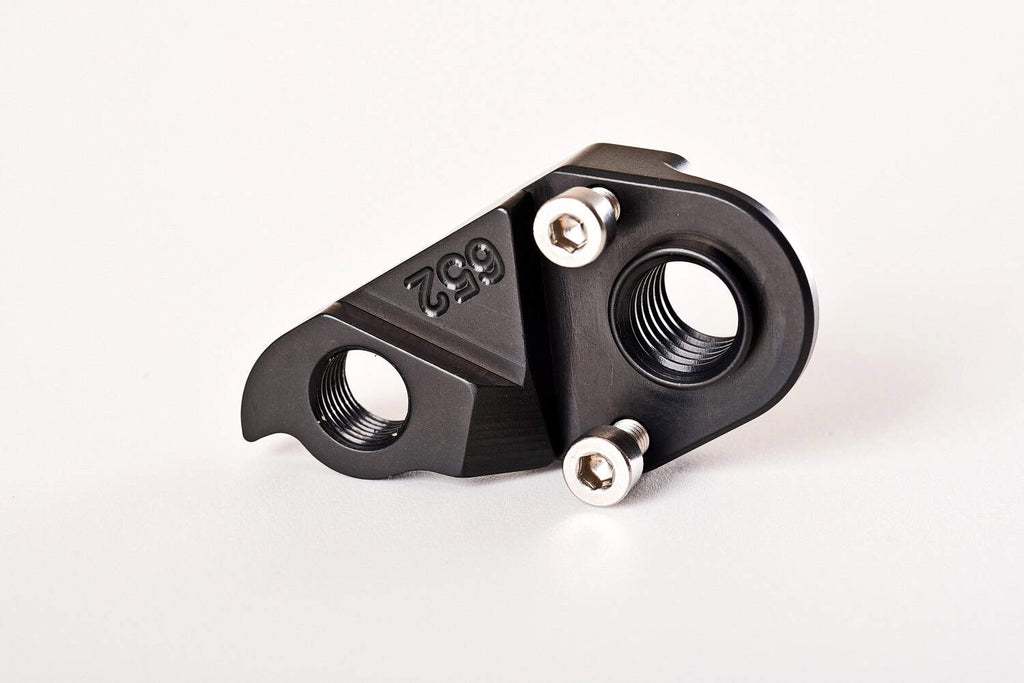 Derailleur hanger for GT